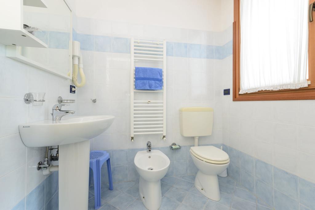 Sunbeach Apartments Λινιάνο Σαμπιαντόρο Εξωτερικό φωτογραφία