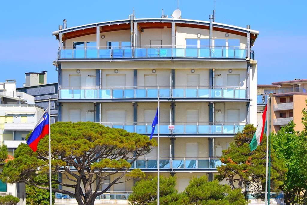 Sunbeach Apartments Λινιάνο Σαμπιαντόρο Εξωτερικό φωτογραφία